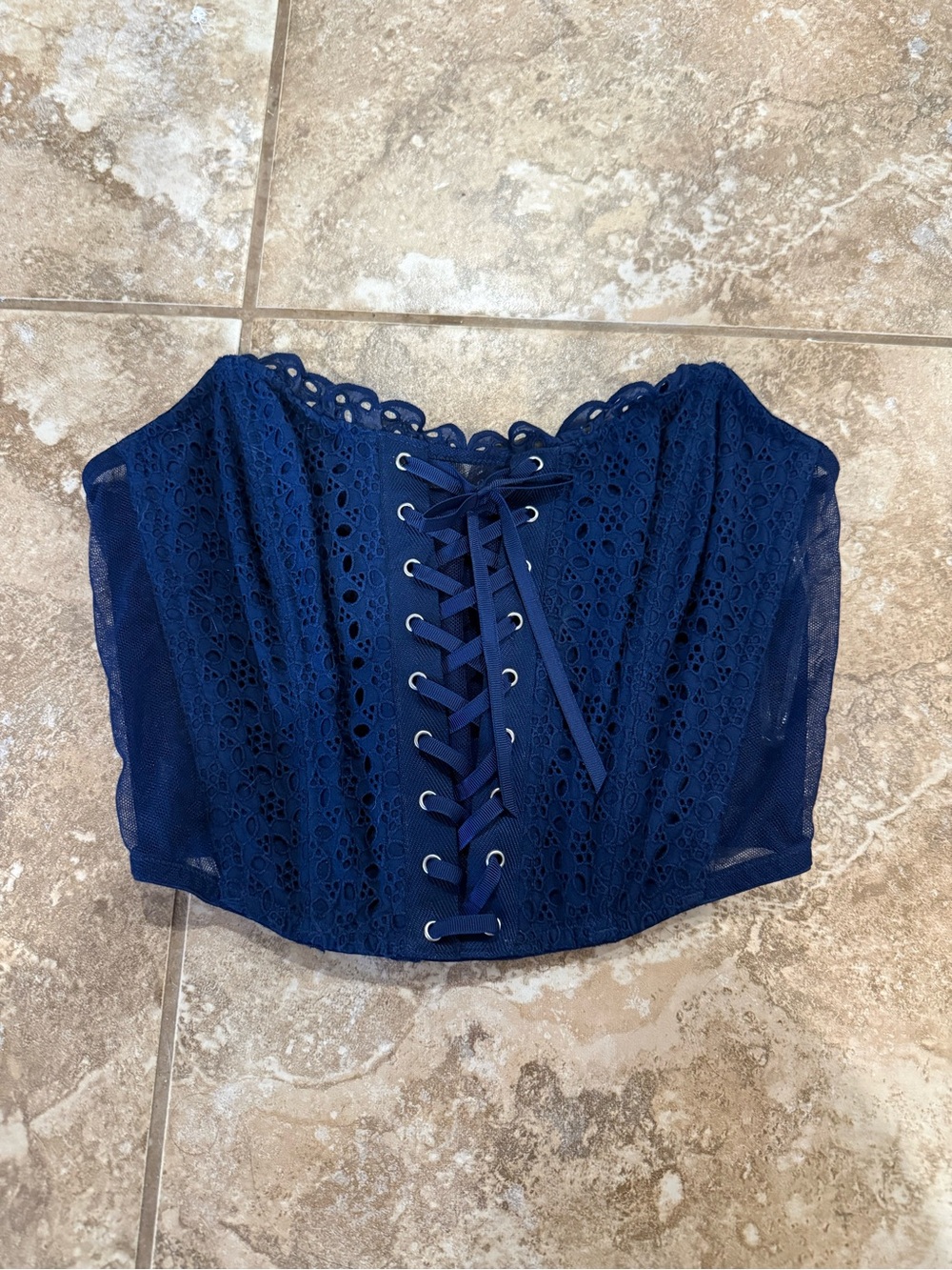 Victoria Secret dream Eyelet unlined Strapless lace up Corset top NEW Small